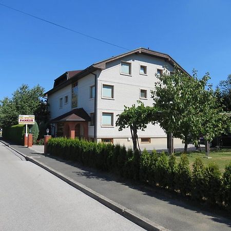 Rooms And Apartments Panker Moravske Toplice Ruang foto