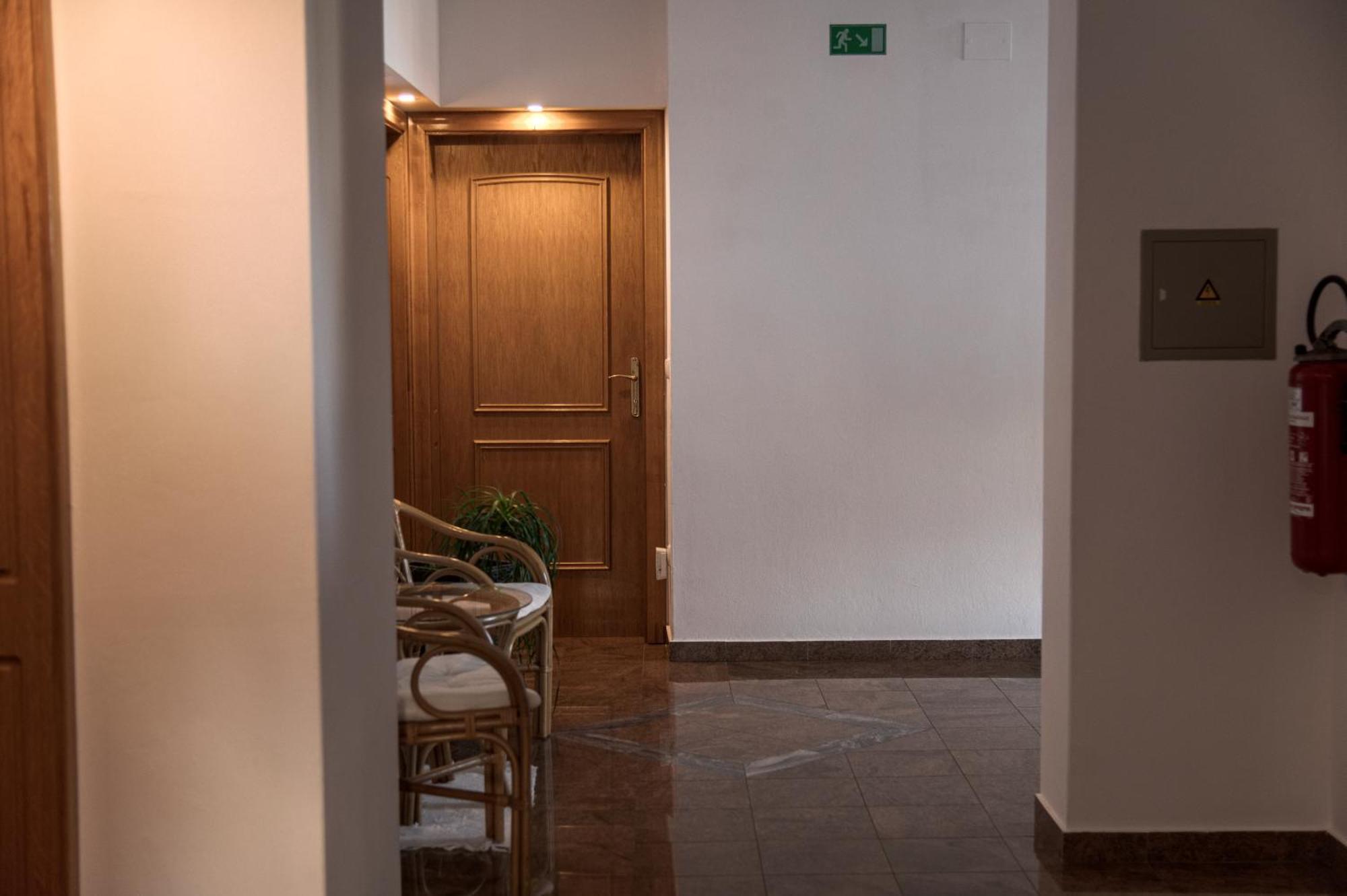 Rooms And Apartments Panker Moravske Toplice Bagian luar foto